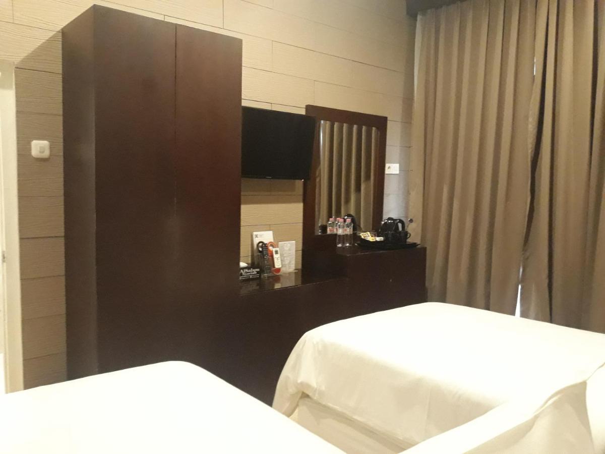 Alsalam Syariah Guesthouse Solo Dış mekan fotoğraf