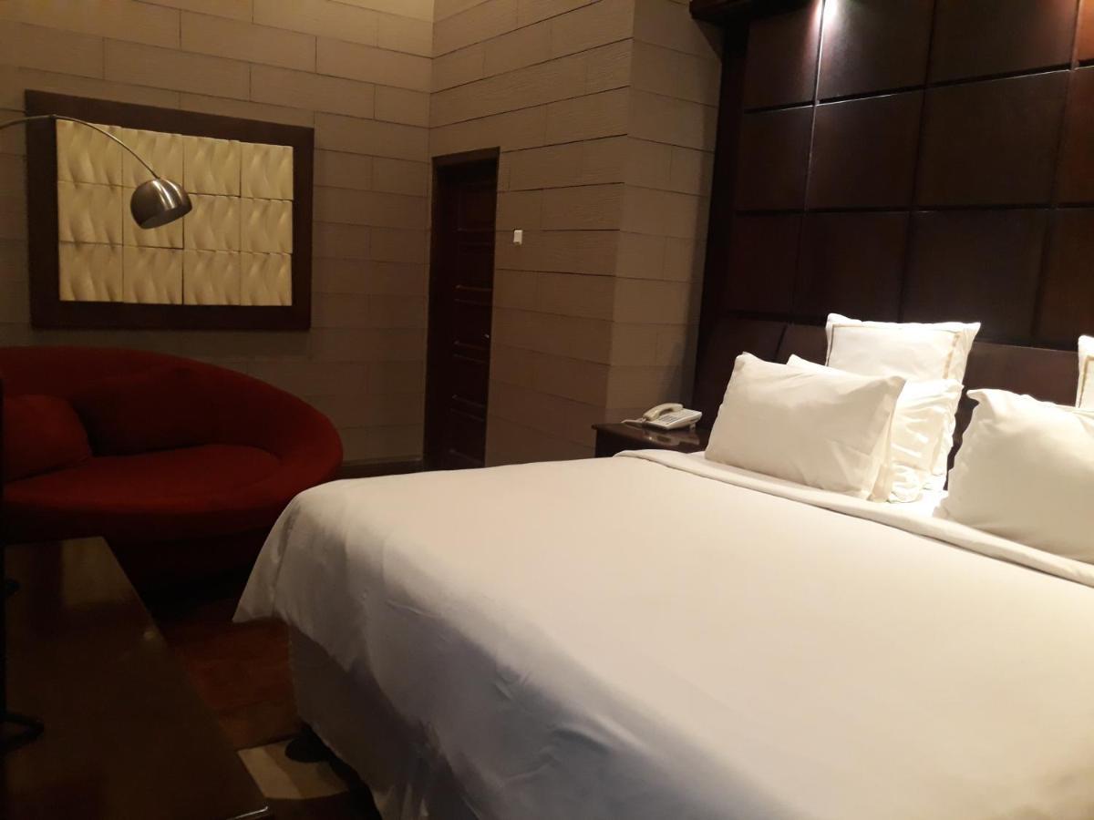 Alsalam Syariah Guesthouse Solo Dış mekan fotoğraf