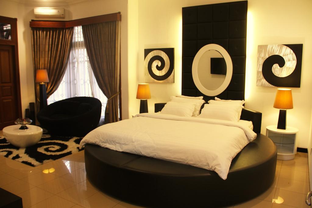 Alsalam Syariah Guesthouse Solo Dış mekan fotoğraf
