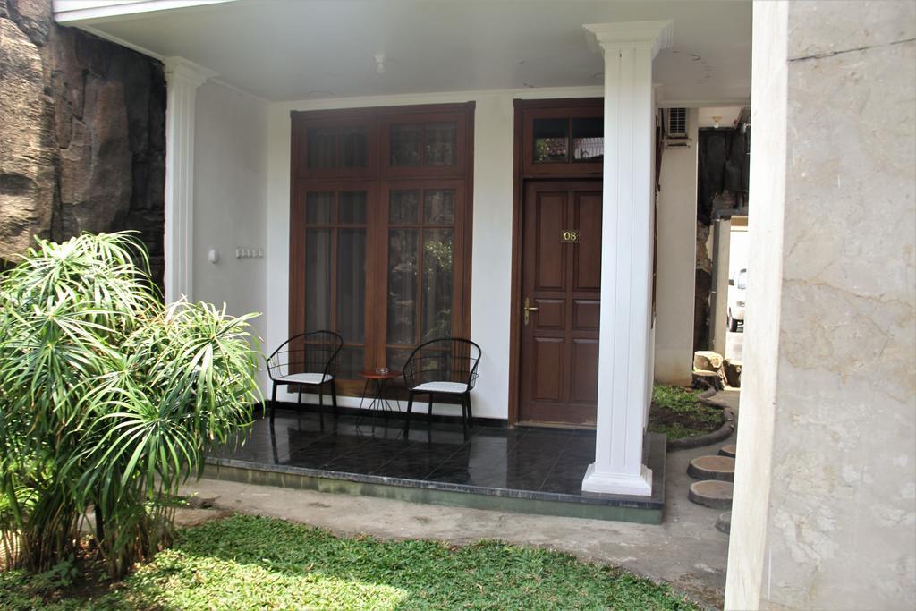Alsalam Syariah Guesthouse Solo Dış mekan fotoğraf