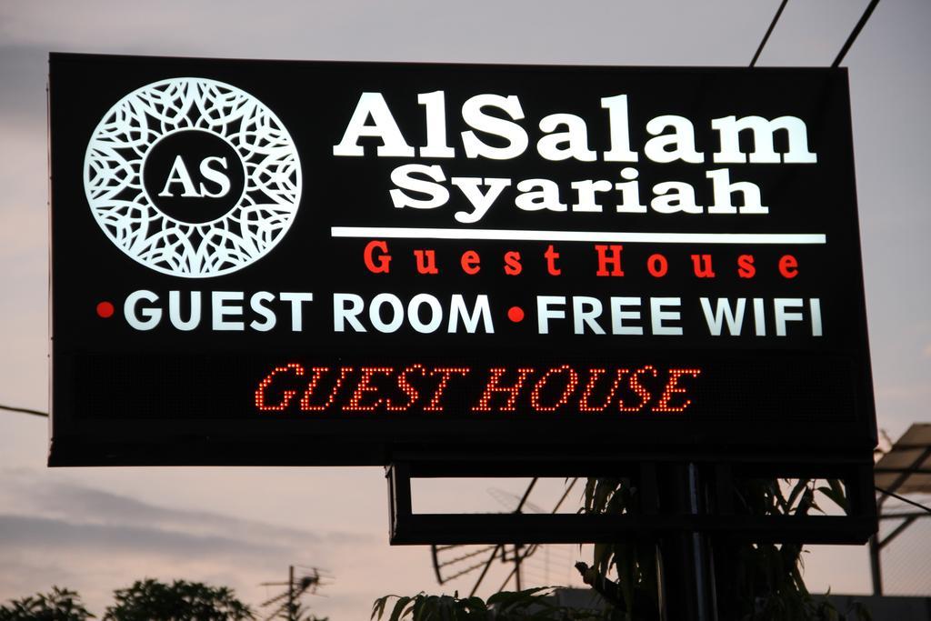 Alsalam Syariah Guesthouse Solo Dış mekan fotoğraf
